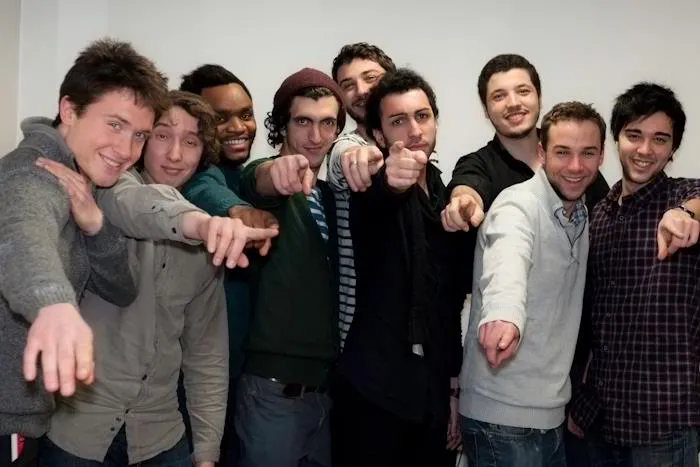 L'équipe de l'émission TPDV sur Radio Campus Paris, Onur au milieu